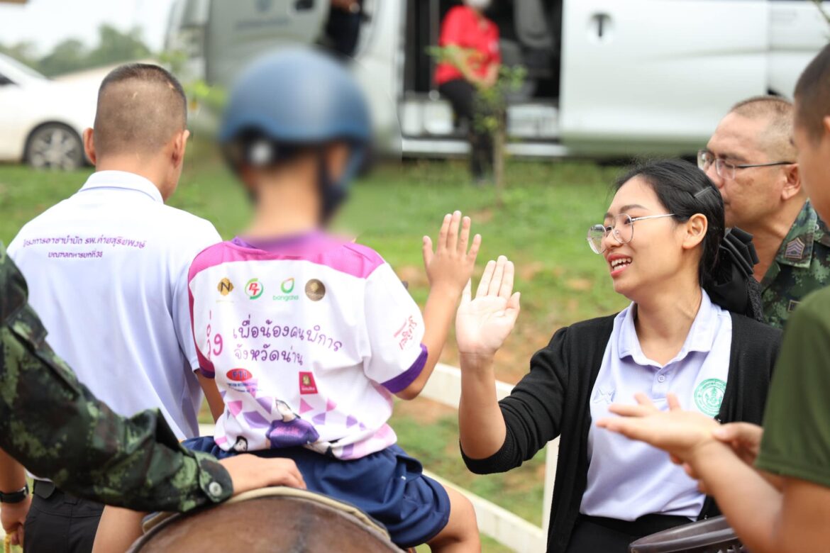 “โครงการอาชาบำบัด…กระตุ้นพัฒนาการทางด้านร่างกาย ปัญญา และอารมณ์ให้เด็กพิเศษด้วยการขี่ม้า”