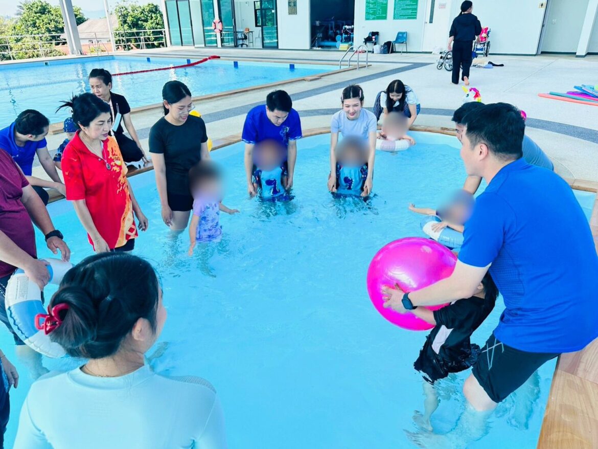 “กิจกรรมโครงการธาราบำบัด ให้กับเด็กที่มีความต้องการพิเศษ”